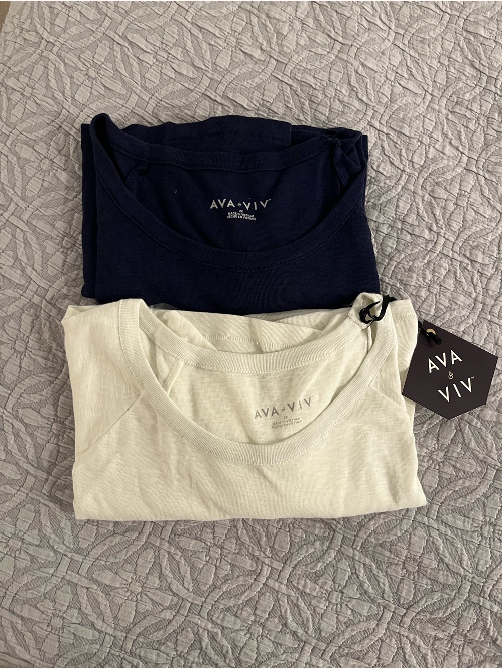 💚 2 for $45 NWT/EUC Lot: 2 Summer T-Shirts Ava & Viv Target Flutter Tops Sz 2X
